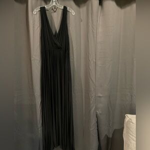 Elegant Black Maxi Dress